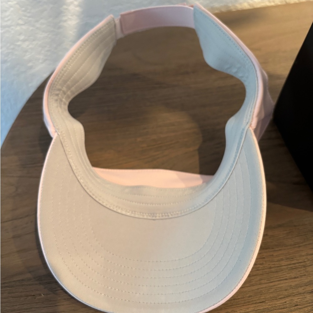 Callaway Golf Women's Liquid Metal Visor Adjustable Light Pink Silver - Picture 6 of 7